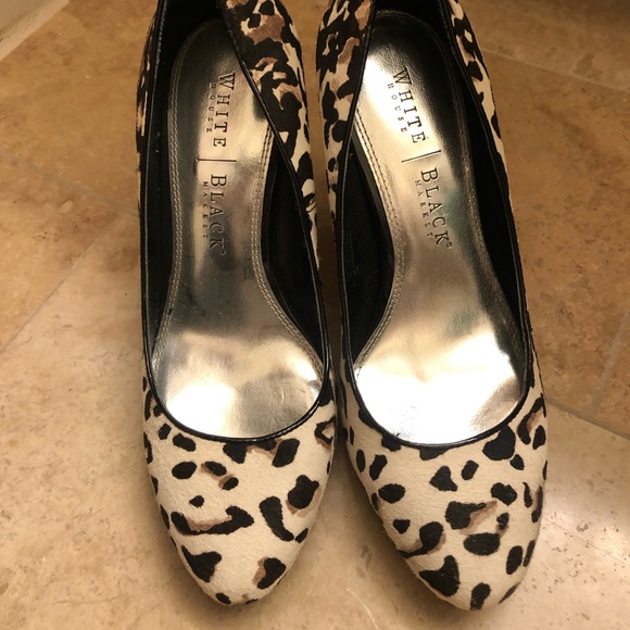 White House Black Market Cheetah Print Heels size 7 - Picture 4 of 4